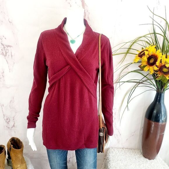 Women's V-Neck Sweater - Burgundy - Picture 2 of 7
